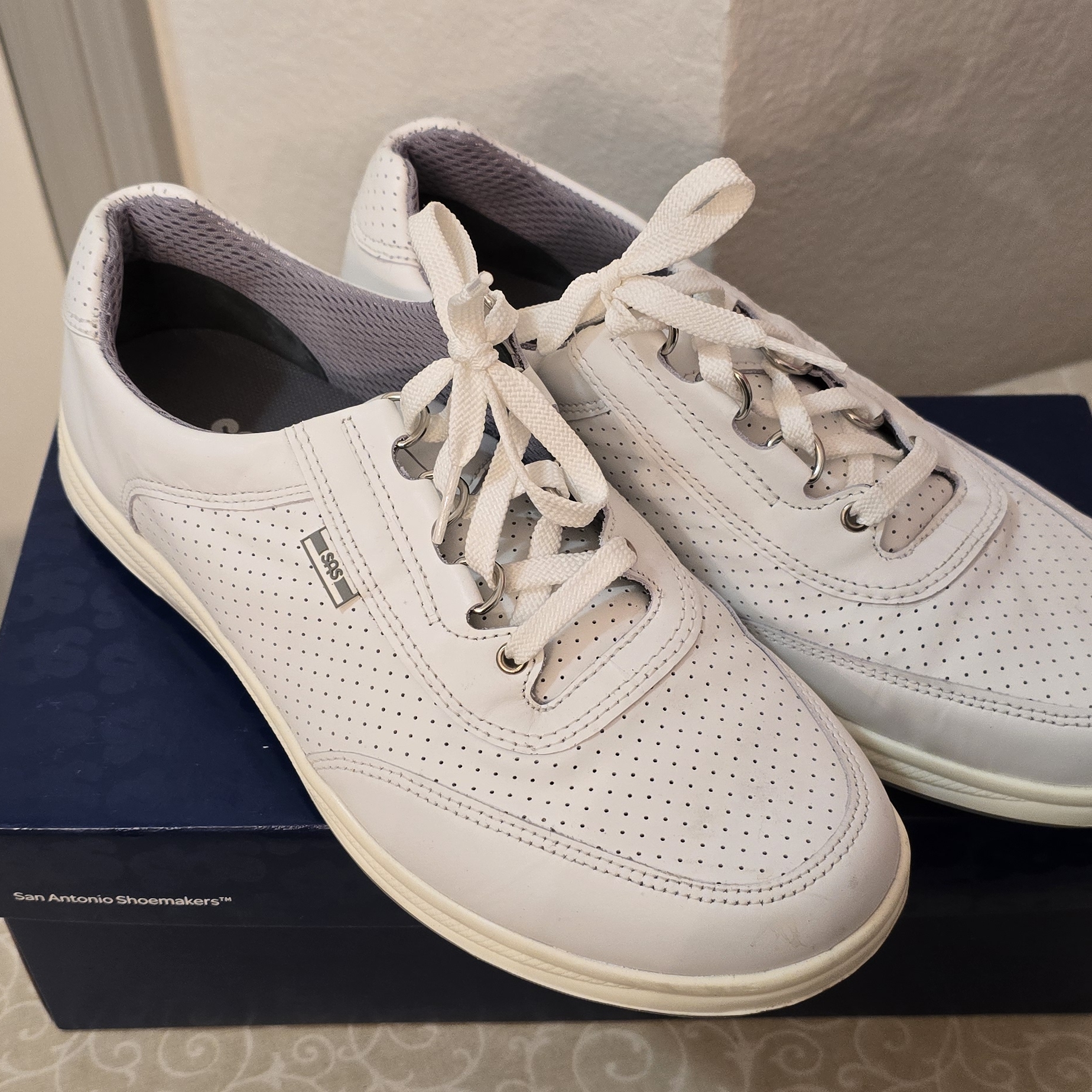 Sas Classic White Lace-Up Shoes